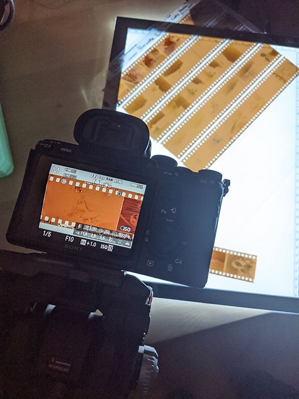DSLR Scanning using an LED sketch pad